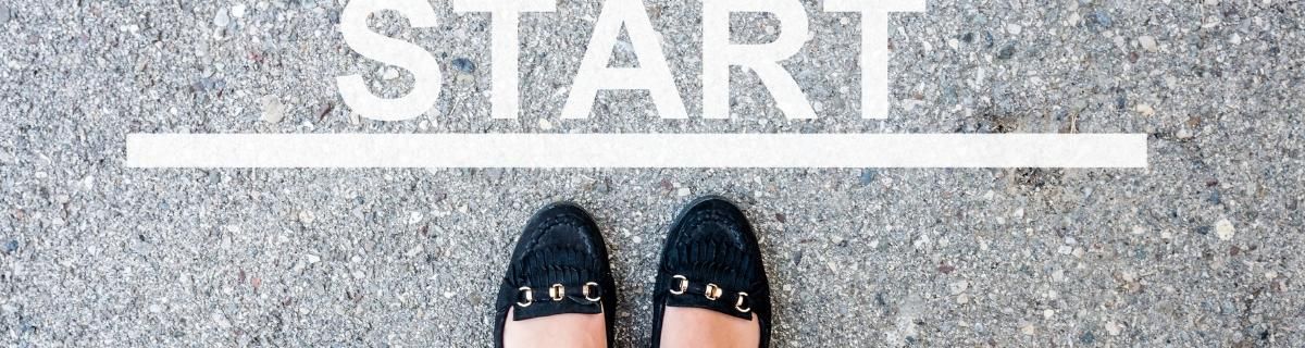 Feet standing at start line